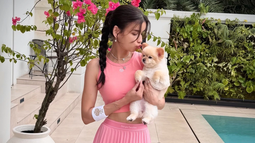 Sabrina Chairunnisa gugat cerai Deddy Corbuzier. (Instagram @sabrinachairunnisa_)